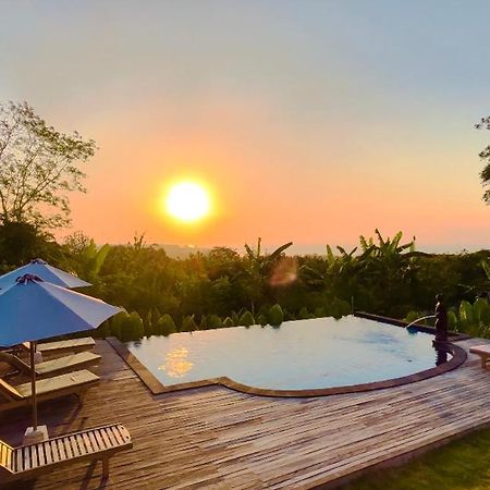 Sunset Hill Lembongan Hotel Exterior photo