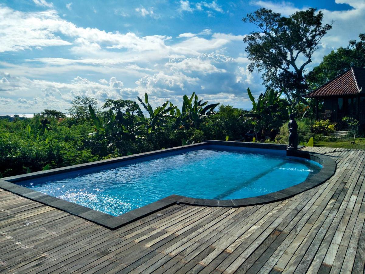 Sunset Hill Lembongan Hotel Exterior photo