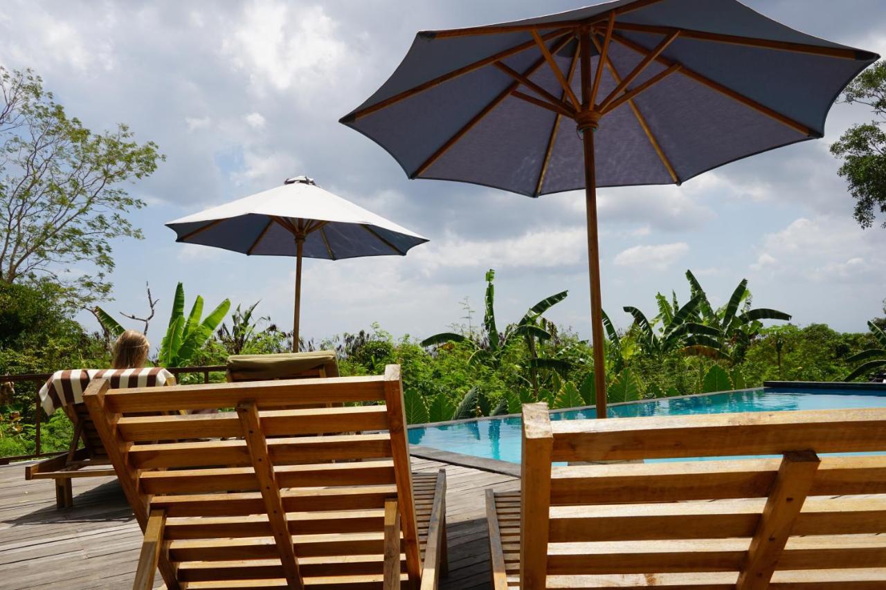 Sunset Hill Lembongan Hotel Exterior photo
