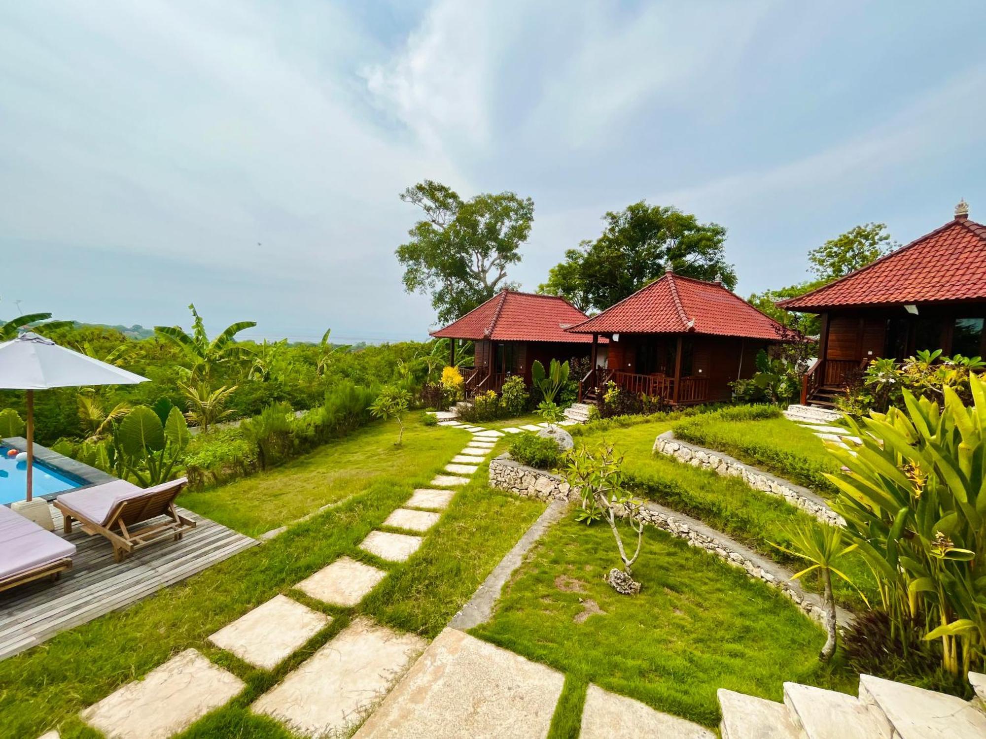 Sunset Hill Lembongan Hotel Exterior photo