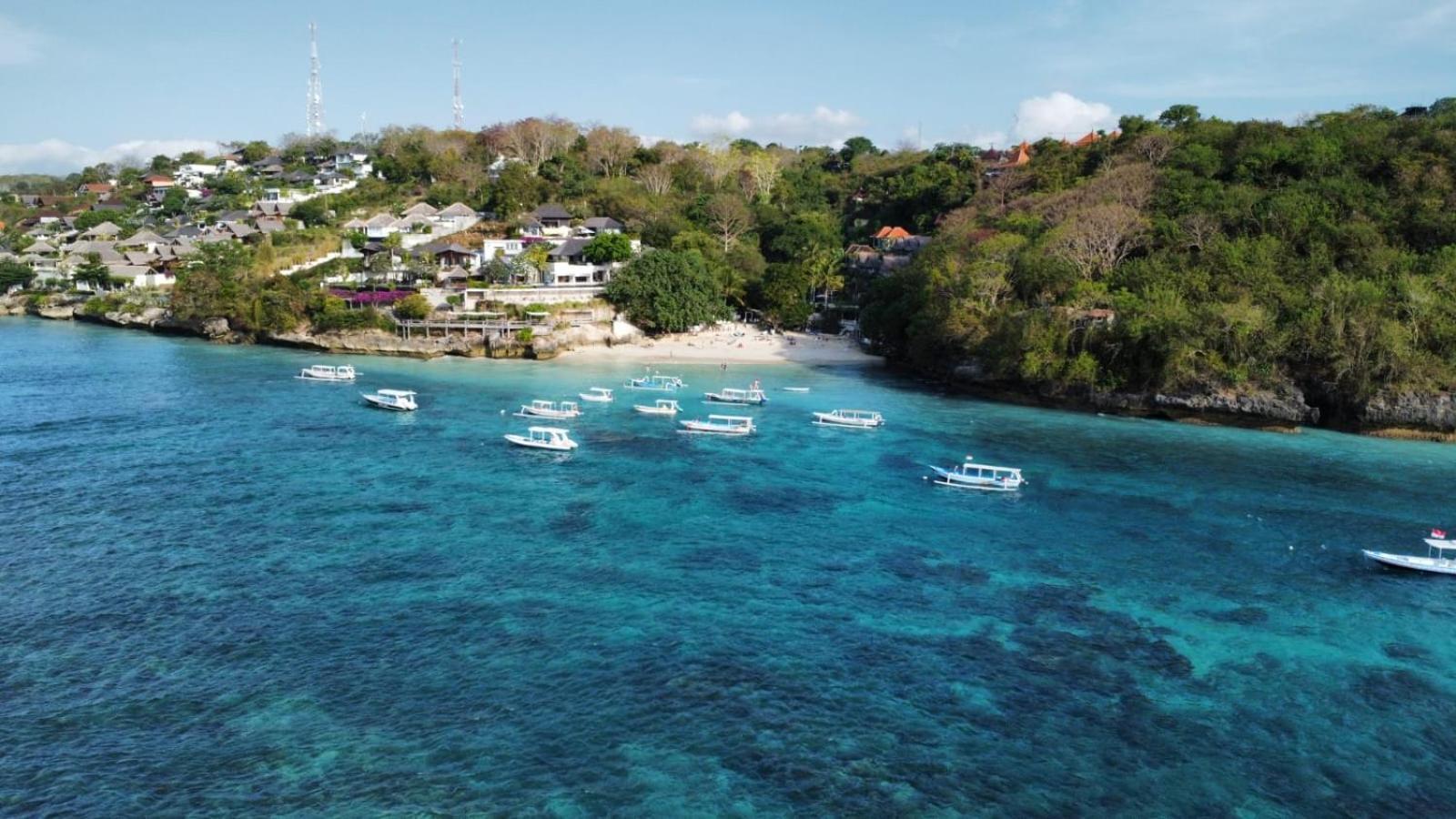 Sunset Hill Lembongan Hotel Exterior photo