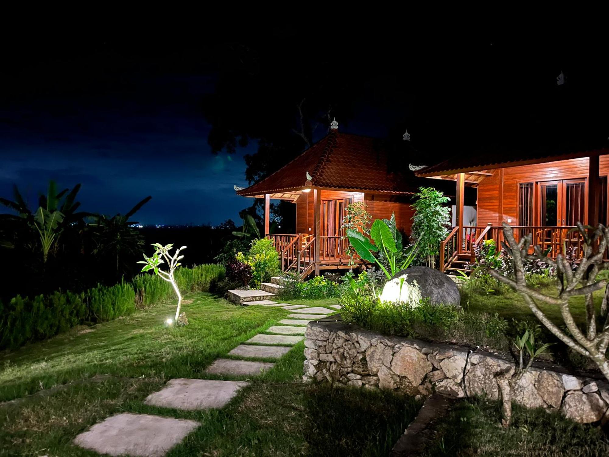 Sunset Hill Lembongan Hotel Exterior photo